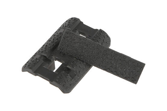Type 2 M-LOK rail cover by Magpul is a two piece design, so you can mix and match colors